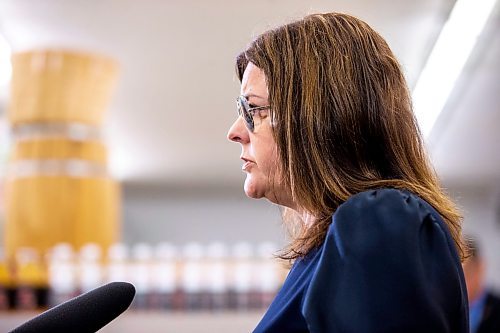 MIKAELA MACKENZIE / WINNIPEG FREE PRESS

Premier Heather Stefanson announces a new carbon tax relief fund at a press conference at Food Fare in Winnipeg on Thursday, Jan. 26, 2023. For Danielle story.

Winnipeg Free Press 2023.