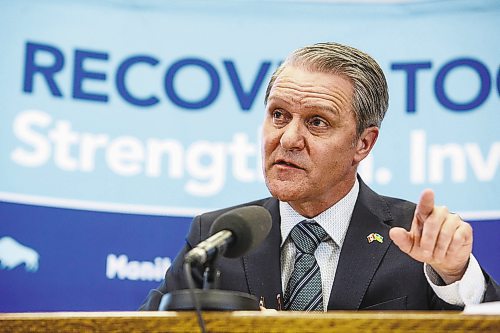 MIKE DEAL / WINNIPEG FREE PRESS
Finance Minister Cameron Friesen announces the contents of the governments 2022 budget during a media lockup at the Manitoba Legislative building Tuesday afternoon.
220412 - Tuesday, April 12, 2022.