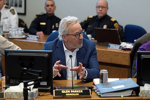 Coun. Glen Parker explains one of his motions during City of Brandon budget deliberations on Saturday. (Colin Slark/The Brandon Sun)