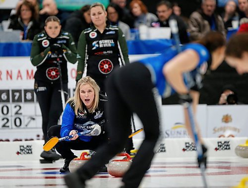 JOHN WOODS / WINNIPEG FREE PRESS
Skip Jennifer Jones calls to her sweepers as skip Meghan Walter, background left, and third Abby Ackland look on, in the Scotties Tournament of Hearts at East St Paul Arena Sunday, January 29, 2023. Jones defeated Walter and team Ackland and will represent Manitoba.

Re: sawatzki