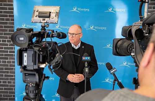 JESSICA LEE / WINNIPEG FREE PRESS

Mayor Scott Gillingham is photographed before a scrum at City Hall on January 30, 2023.

Reporter: Malak Abas