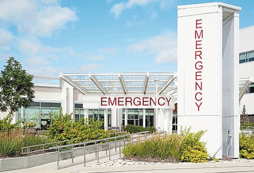 ETHAN CAIRNS / WINNIPEG FREE PRESS
The Grace Hospital emergency entrance at 300 booth Dr in Winnipeg on Monday, August 29, 2022.