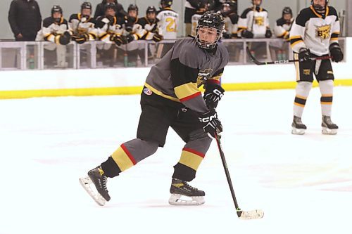 Fifteen-year-old Tyson Draper of Oak Lake Beach leads the U17 AAA Westman Ice Bandits with 19 goals and 26 assists in 31 games. (Perry Bergson/The Brandon Sun)