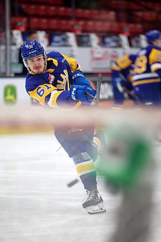 31012022
Jake Chiasson #61 of the Saskatoon Blades warms up prior to WHL action against the Brandon Wheat Kings at Westoba Place on Tuesday evening. 
(Tim Smith/The Brandon Sun)