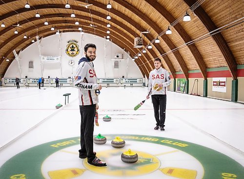 JESSICA LEE / WINNIPEG FREE PRESS

Ryan Wiebe (right) and Ty Dilello pose for a photo at Fort Rouge Curling Club on February 1, 2023.

Reporter: Taylor Allen