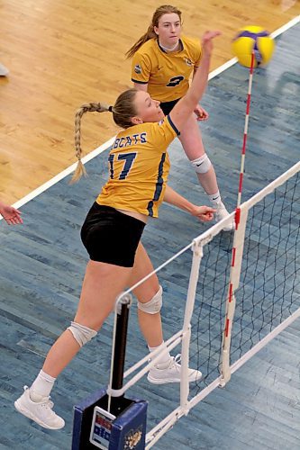 Camryn Hildebrand had a match-high 11 blocks as the Brandon Bobcats fell to the Saskatchewan Huskies in four sets in Canada West women's volleyball at the Healthy Living Centre on Friday. (Thomas Friesen/The Brandon Sun)