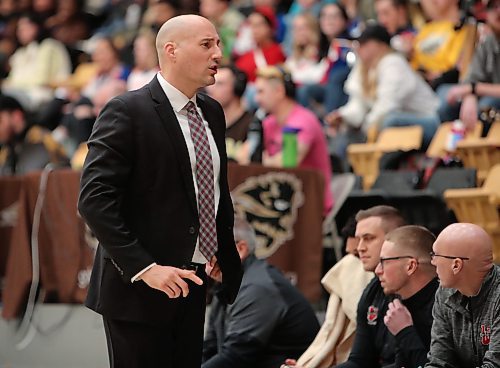 JASON HALSTEAD / WINNIPEG FREE PRESS

University of Winnipeg Wesmen Mike Raimbault talks to his players during Canada West university basketball action against the University of Manitoba Bisons on Feb. 3, 2023, at Investors Group Athletic Centre at the University of Manitoba.