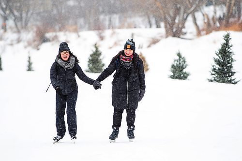 MIKAELA MACKENZIE / WINNIPEG FREE PRESS

Hannah Chale (left) and Victoria Ploszay skate on the River Trail as the weather takes a turn for the warmer and snow falls lightly after a cold snap in Winnipeg on Saturday, Feb. 4, 2023. Standup.

Winnipeg Free Press 2023.