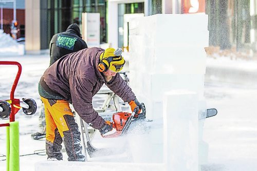 MIKAELA MACKENZIE / WINNIPEG FREE PRESS

Thomas Weijenberg cuts a stack of ice blocks in preparation for ice carving at True North Square in Winnipeg on Tuesday, Feb. 7, 2023. For &#x460;story.

Winnipeg Free Press 2023.