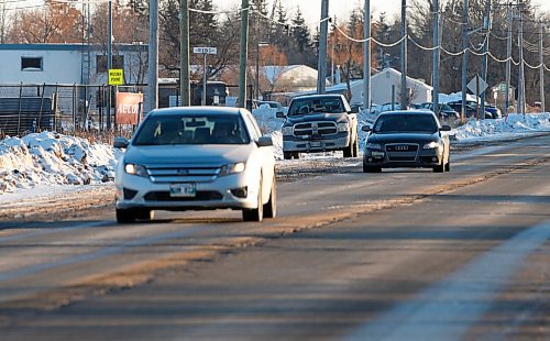 JOHN WOODS / WINNIPEG FREE PRESS
Local residents have been complaining about a construction speed zone on St Marys just south of the Perimeter and St Marys intersection Tuesday, February 7, 2023. 
 
Re: ?