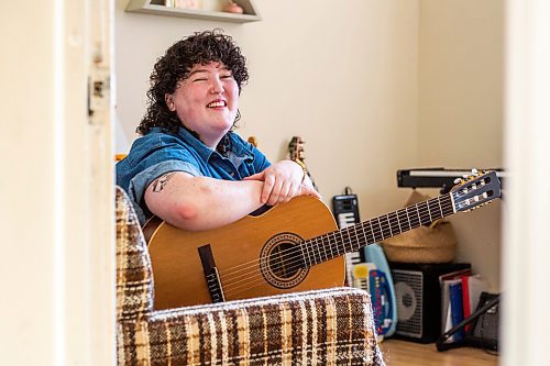 MIKAELA MACKENZIE / WINNIPEG FREE PRESS

Fontine Beavis, who just released her debut EP (Yarrow Lover), poses for a photo in her home in Winnipeg on Thursday, Feb. 9, 2023. For Ben Waldman story.

Winnipeg Free Press 2023.