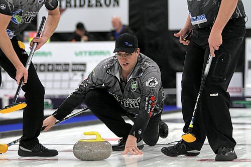 Steve Irwin delivers a rock at the 2023 Viterra Championship at Neepawa's Yellowhead Centre on Wednesday. His Brandon rink qualified for the playoff round on Friday with a win over Reid Carruthers. (Thomas Friesen/The Brandon Sun)