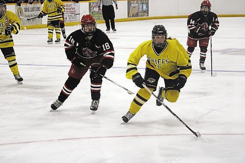 Dara Thompson had the most points for the Yellowhead Chiefs during their regular season series with the Eastman Selects. The teams open up their best-of-five quaterfinal series Thursday in Shoal Lake. (Lucas Punkari/The Brandon Sun)