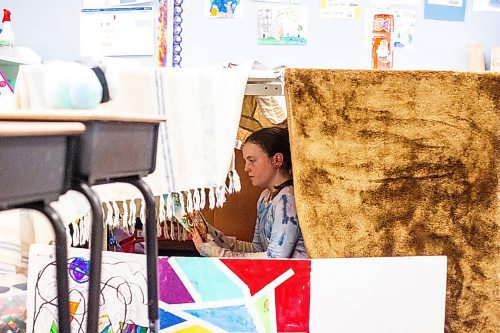 MIKAELA MACKENZIE / WINNIPEG FREE PRESS

Grade four student Emilia Scott reads in a blanket fort in a classroom during a day of unstructured play at cole Dieppe in Winnipeg on Tuesday, Feb. 14, 2023. For Maggie story.

Winnipeg Free Press 2023.