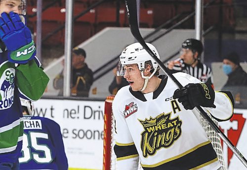 Brandon Wheat Kings forward Brett Hyland (74) celebrates a goal by Dawson Pasternak that gave Brandon a 4-3 lead in the second period over the visiting Swift Current Broncos during their Western Hockey League game at Westoba Place on Tuesday evening. (Perry Bergson/The Brandon Sun)
