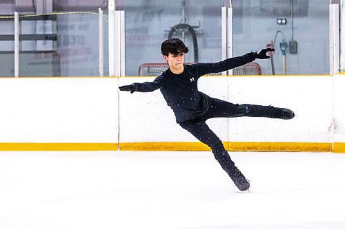 MIKAELA MACKENZIE / WINNIPEG FREE PRESS

Figure skater David Howes practices at the Winnipeg Winter Club in Winnipeg on Tuesday, Feb. 14, 2023. For Laurie Neelin story.

Winnipeg Free Press 2023.