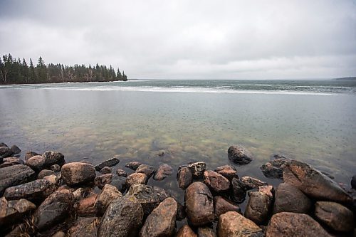 MIKAELA MACKENZIE / WINNIPEG FREE PRESS

Ice on Clear Lake at Wasagaming in Riding Mountain National Park on Thursday, May 19, 2022. For Melissa story
Winnipeg Free Press 2022.