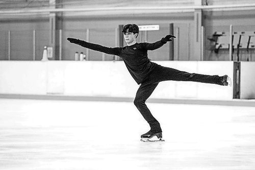 MIKAELA MACKENZIE / WINNIPEG FREE PRESS

Figure skater David Howes practices at the Winnipeg Winter Club in Winnipeg on Tuesday, Feb. 14, 2023. For Laurie Neelin story.

Winnipeg Free Press 2023.