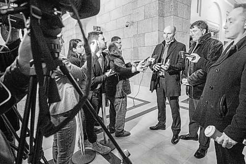MIKAELA MACKENZIE / WINNIPEG FREE PRESS

Federal minister of health Jean-Yves Duclos (left) and federal minister of intergovernmental affairs, infrastructure and communities Dominic LeBlanc speak to the media after meeting with premier Heather Stefanson and provincial ministers of health and finance at the Manitoba Legislative Building in Winnipeg on Friday, Feb. 17, 2023.  For Danielle story.

Winnipeg Free Press 2023.
