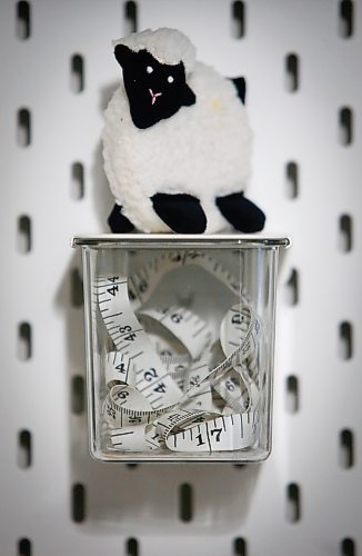 JOHN WOODS / WINNIPEG FREE PRESS
Madison Danu&#x161;ka, owner of Tugging at Your Hear Strings, a home-based venture specializing in string art is photographed in her home studio Winnipeg, Tuesday, February 21, 2023.

Reporter: Sanderson