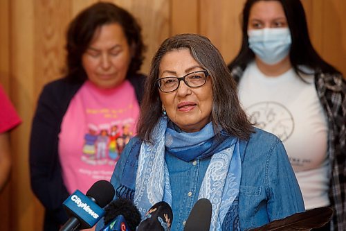 MIKE DEAL / WINNIPEG FREE PRESS
Grandmother Denima Morrisseau, speaks during a media conference at the Ma Mawi Wi Chi Itata Centre, 445 King Street, hosted by NDP critic for Women and Gender Equality, Leah Gazan (Winnipeg Centre), urged the Liberal government to create a Red Dress Alert program to urgently notify the public when Indigenous women, girls and two-spirit person goes missing.
230222 - Wednesday, February 22, 2023.