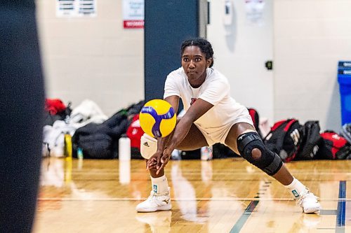 MIKAELA MACKENZIE / WINNIPEG FREE PRESS

Kely Warmington at U of W women&#x573; volleyball practice at the Dakota Fieldhouse in Winnipeg on Wednesday, Feb. 22, 2023. For Mike story.

Winnipeg Free Press 2023.