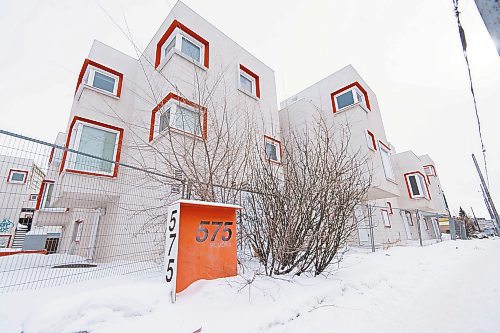 Mike Sudoma/Winnipeg Free Press
A Manitoba Housing complex located at 575 Balmoral St Thursday afternoon
February 23, 2023 