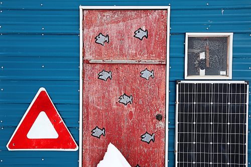 23022023
Decorative colours on an ice-fishing shack at the Rivers Reservoir on Thursday. (Tim Smith/The Brandon Sun)