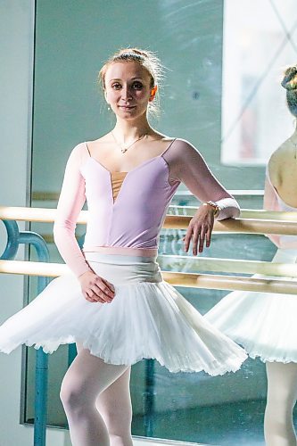 MIKAELA MACKENZIE / WINNIPEG FREE PRESS

Royal Winnipeg Ballet (RWB) principal ballerina Alanna McAdie, who will be performing the dual Swan Lake role of Odette/Odile for the first time, poses for a photo in one of the studios at the RWB in Winnipeg on Wednesday, Feb. 22, 2023. For Jen story.

Winnipeg Free Press 2023.