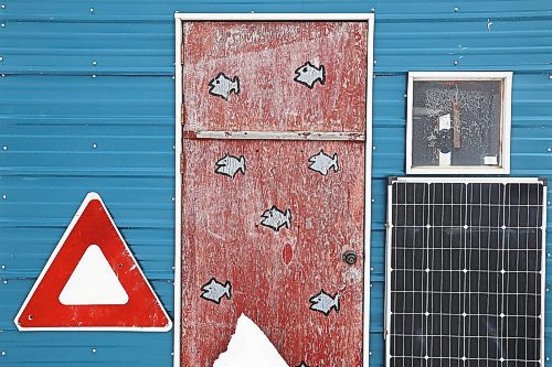 23022023
Decorative colours on an ice-fishing shack at the Rivers Reservoir on Thursday. (Tim Smith/The Brandon Sun)