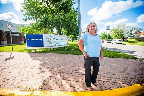 MIKAELA MACKENZIE / WINNIPEG FREE PRESS

Lisa Boles, incoming superintendent of Pembina Trails School Division, poses for a portrait at the division administrative offices in Winnipeg on Wednesday, Aug. 3, 2022. There is now gender parity across top leadership jobs in metro divisions, but while roughly 71% of MTS members identify as female, only 15 top leaders in the province (or 38% of working chief superintendents last year) were women in 2021-22.  For Maggie story.
Winnipeg Free Press 2022.