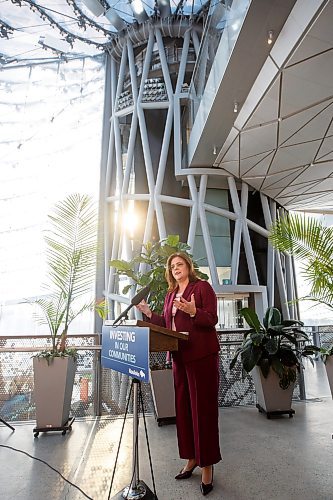 MIKE DEAL / WINNIPEG FREE PRESS
Premier Heather Stefanson announces at a media event in The Leaf at Assiniboine Park Friday morning, that the Manitoba government will be increasing the municipal operating basket funding by 28 per cent which will provide an additional $47 million in the 2023 municipal fiscal year.
230224 - Friday, February 24, 2023.