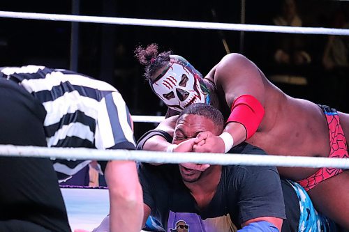 “Zombie Killer” Mentallo puts fellow Cloud 9 Wrestling roster member Mr. Inkredible in a crossface submission during their Saturday night match-up at The Great Western Roadhouse in Brandon. (Kyle Darbyson/The Brandon Sun)
