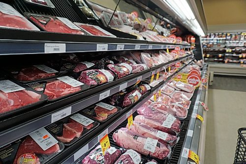 A display of fresh meat products at the Neepawa Safeway grocery store, located 74 kilometres northeast of Brandon. (Miranda Leybourne/The Brandon Sun)