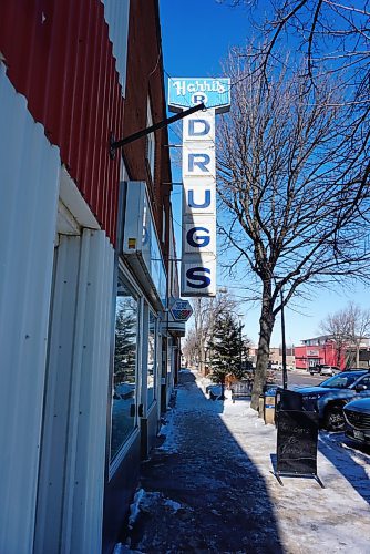 Harris Pharmacy, one of Neepawa’s longest-standing businesses, is planning to move just down from its current location on Mountain Avenue into a new building south of the Salvation Army store. (Miranda Leybourne/The Brandon Sun)