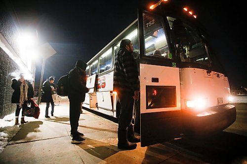 JOHN WOODS / WINNIPEG FREE PRESS
The bus to Thompson is loaded at the Maples Bus Lines depot on Sherbrook Tuesday, February 28, 2023. 

Reporter: ?