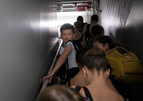 JESSICA LEE / WINNIPEG FREE PRESS
Oliver and his classmates use the stairs to move between the studios on the four levels of the RWB. Some evenings, Oliver has two to three dance classes, each lasting between 45 and 90 minutes. 