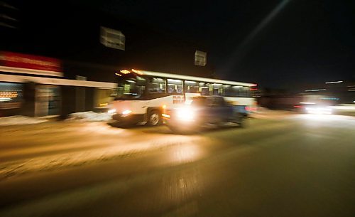 JOHN WOODS / WINNIPEG FREE PRESS
The bus to Thompson is loaded at the Maples Bus Lines depot on Sherbrook Tuesday, February 28, 2023. 

Reporter: ?