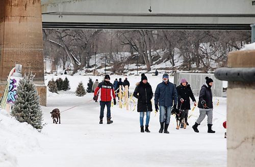 JOHN WOODS / WINNIPEG FREE PRESS
People walk at the Forks Sunday, March 5, 2023. 

Re: piche