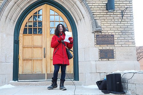 06032022
Leila Praznik of Brandon speaks outside Brandon University on Monday evening during the Stop the BS in the U.S. rally against bans of drag, gender affirming care and gender studies programs in U.S. states. (Tim Smith/The Brandon Sun)