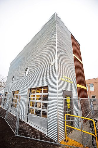 MIKE DEAL / WINNIPEG FREE PRESS
The ceremonial opening of new downtown permanent public washroom which has been named, Amoowigamig, and will be open to the public on May 30th.
See Joyanne Pursaga story
220517 - Tuesday, May 17, 2022.