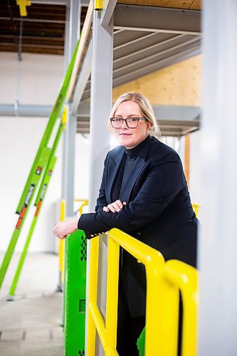 MIKAELA MACKENZIE / WINNIPEG FREE PRESS

Tanya Palson, the Manitoba Building Trades&#x560;first female executive director, poses for a photo in the safety training hall at the institute in Winnipeg on Tuesday, March 7, 2023. For Gabby story.

Winnipeg Free Press 2023.