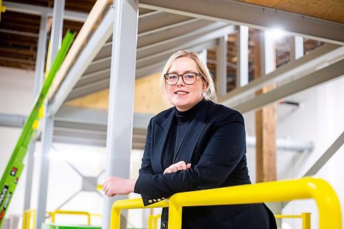 MIKAELA MACKENZIE / WINNIPEG FREE PRESS

Tanya Palson, the Manitoba Building Trades&#x560;first female executive director, poses for a photo in the safety training hall at the institute in Winnipeg on Tuesday, March 7, 2023. For Gabby story.

Winnipeg Free Press 2023.