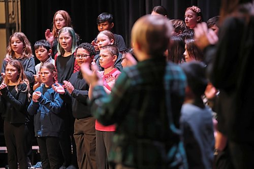 07032022
The Valleyview School 4/5/6 Choir performs during the School Chorus, Own Choice, Grades 4-6 category of the School and Community Music portion of the Brandon Festival of the Arts at the Western Manitoba Centennial Auditorium on Tuesday.
(Tim Smith/The Brandon Sun)