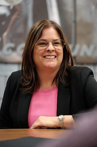 Manitoba Premier Heather Stefanson speaks with Brandon Sun reporter Ian Hitchen at the Keystone Centre on Wednesday. (Tim Smith/The Brandon Sun)