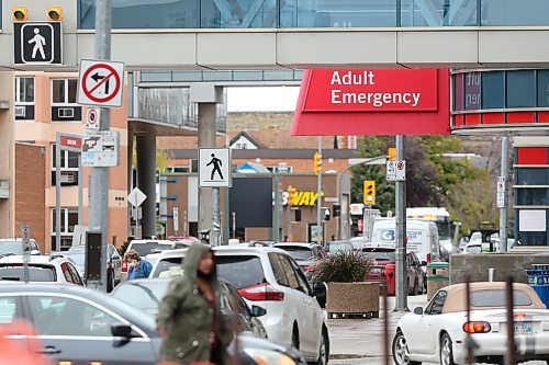 SHANNON VANRAES/WINNIPEG FREE PRESS

Winnipeg&#x2019;s Health Sciences Centre on October 14, 2021.