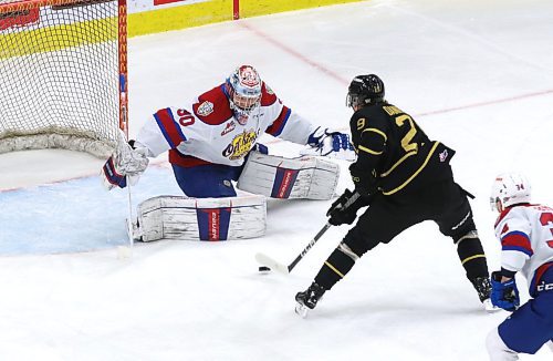 Brandon Wheat Kings forward Nate Danielson (29) comes in on a breakaway on Edmonton Oil Kings goalie Kolby Hay (30) during Western Hockey League action at Westoba Place on Saturday. Hay made a pad save. (Perry Bergson/The Brandon Sun)