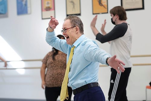 RUTH BONNEVILLE / WINNIPEG FREE PRESS
ENT - RWB ExplorAbility
Brent has fun dancing in RWB's ExplorAbility Class on Wednesday.
Subject: ExplorAbility class at the RWB. This program aims to make dance more accessible with classes tailored to those diagnosed with Parkinsonճ and neurodiverse adults. Will be dropping in on the latter class today to observe and interview students and Jacqui Ladwig, the instructor/co-ordinator.
See story by Eva Wasney
March 10th, 2023