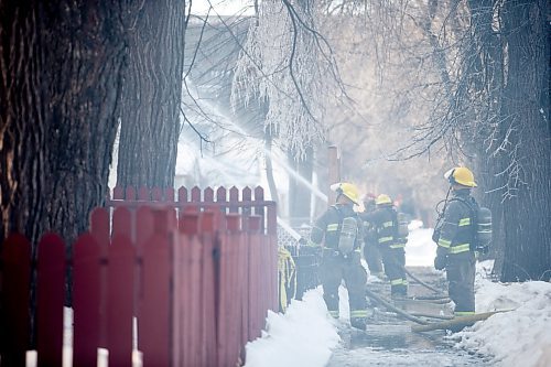 MIKAELA MACKENZIE / WINNIPEG FREE PRESS

Firefighters battle a house fire on Spence Street, just south of Sargent Avenue, in Winnipeg on Tuesday, March 14, 2023. Standup.

Winnipeg Free Press 2023.