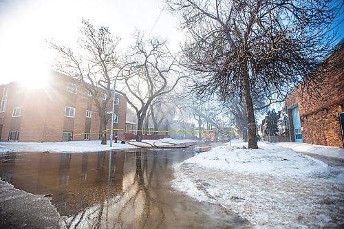 MIKAELA MACKENZIE / WINNIPEG FREE PRESS

Firefighters battle a house fire on Spence Street, just south of Sargent Avenue, in Winnipeg on Tuesday, March 14, 2023. Standup.

Winnipeg Free Press 2023.